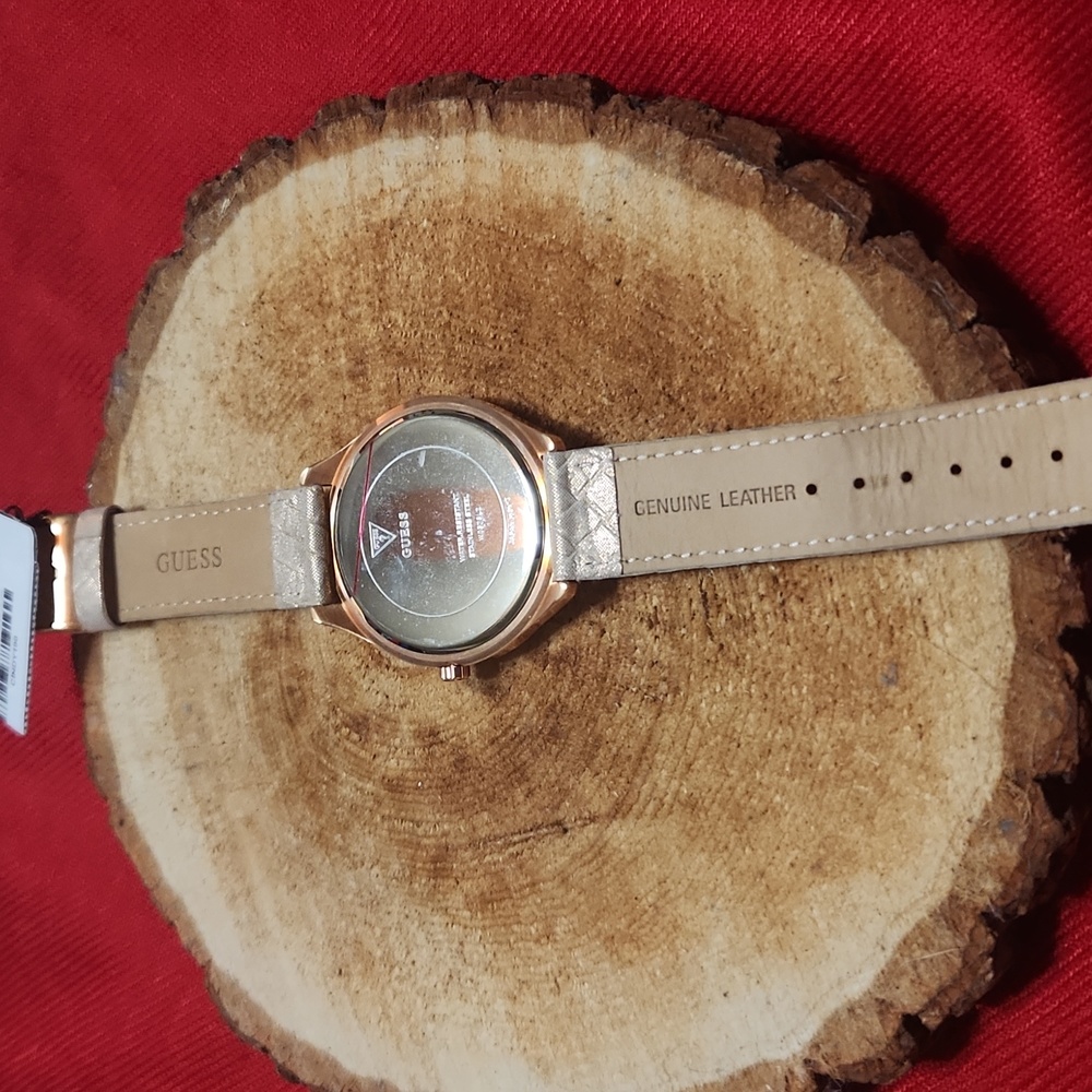 Guess Watch - Picture 4 of 7